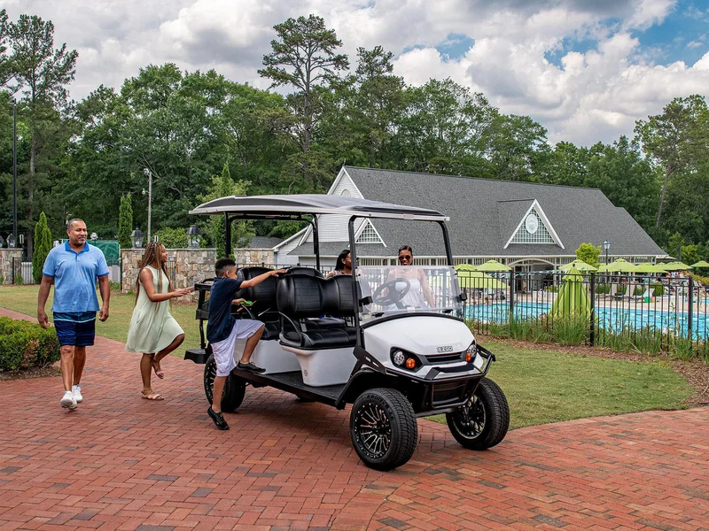 2023 E-Z-GO Express ELiTE Lithium photo 3