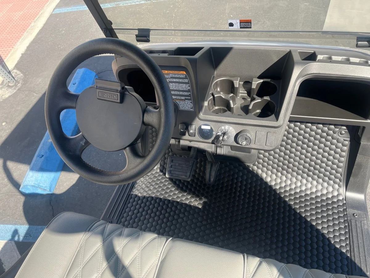 2026 E-Z-GO Freedom photo 6