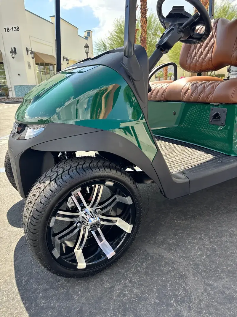 2026 E-Z-GO RXV photo 7
