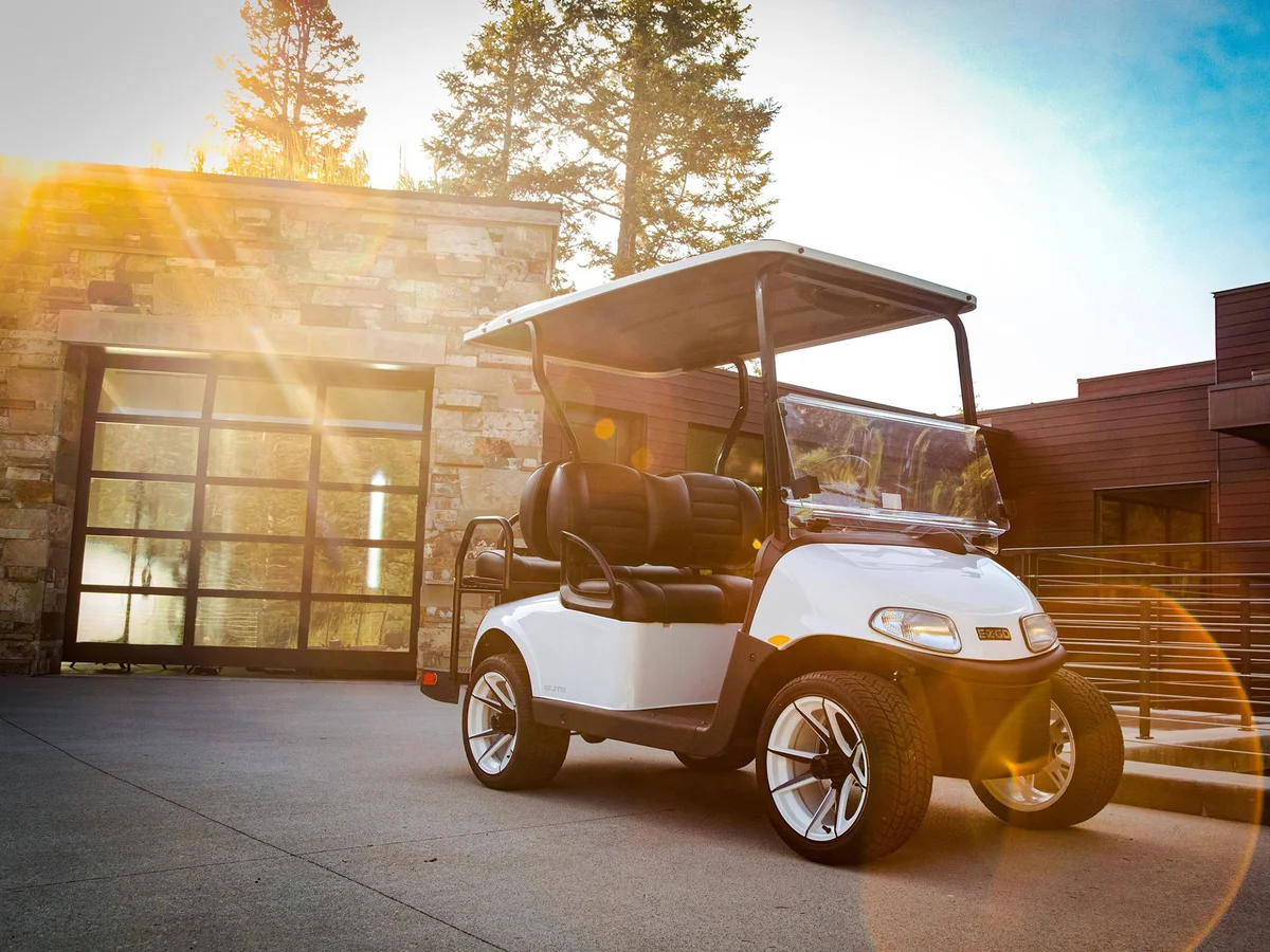 2023 E-Z-GO Freedom ELiTE Lithium photo 3