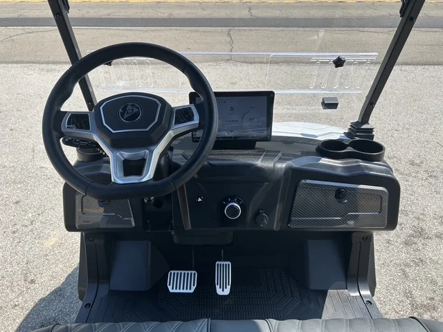 2026 Denago Rover XL 6 6 Passenger photo 18