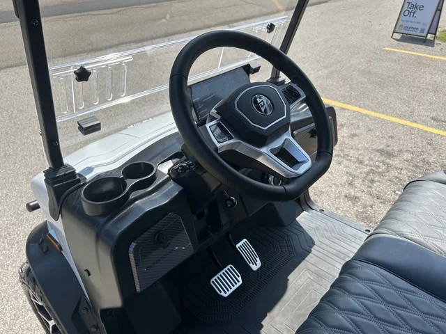 2026 Denago Rover XL 6 6 Passenger photo 19