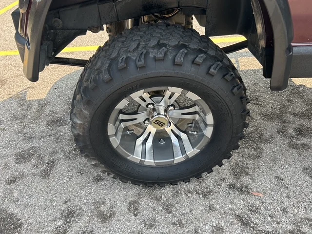 2015 E-Z-GO RXV Lifted photo 17