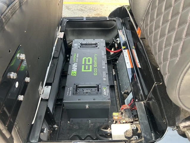 2025 Epic Carts E20 Lithium photo 21