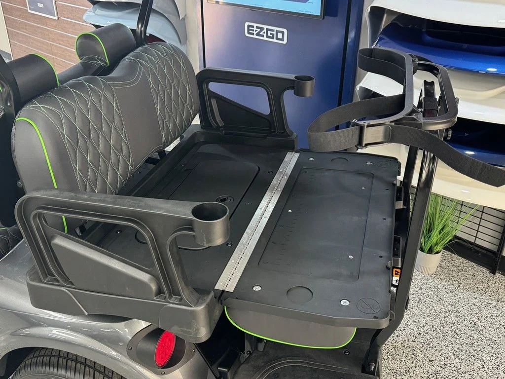 2026 E-Z-GO RXV ELiTE Lithium photo 5