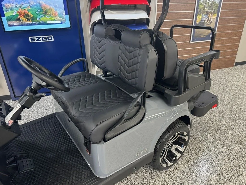 2026 E-Z-GO RXV ELiTE Lithium photo 3