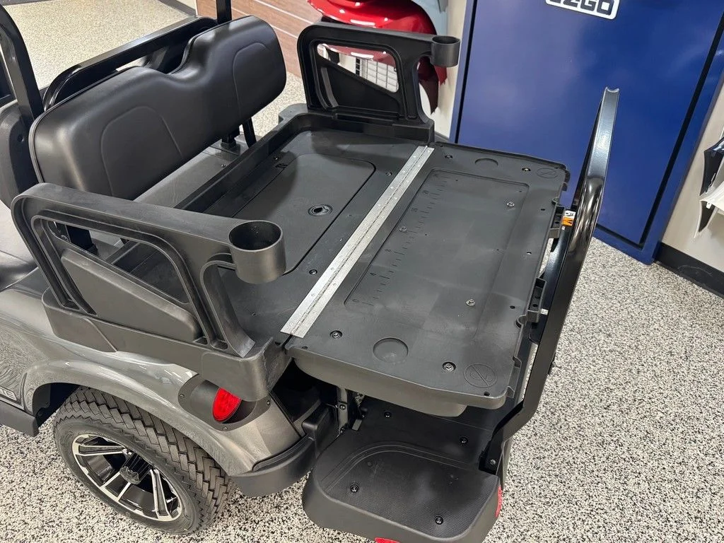 2026 E-Z-GO RXV ELiTE Lithium photo 5