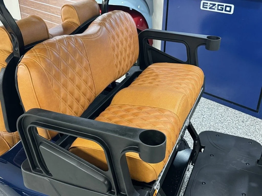 2026 E-Z-GO RXV ELiTE Lithium photo 4