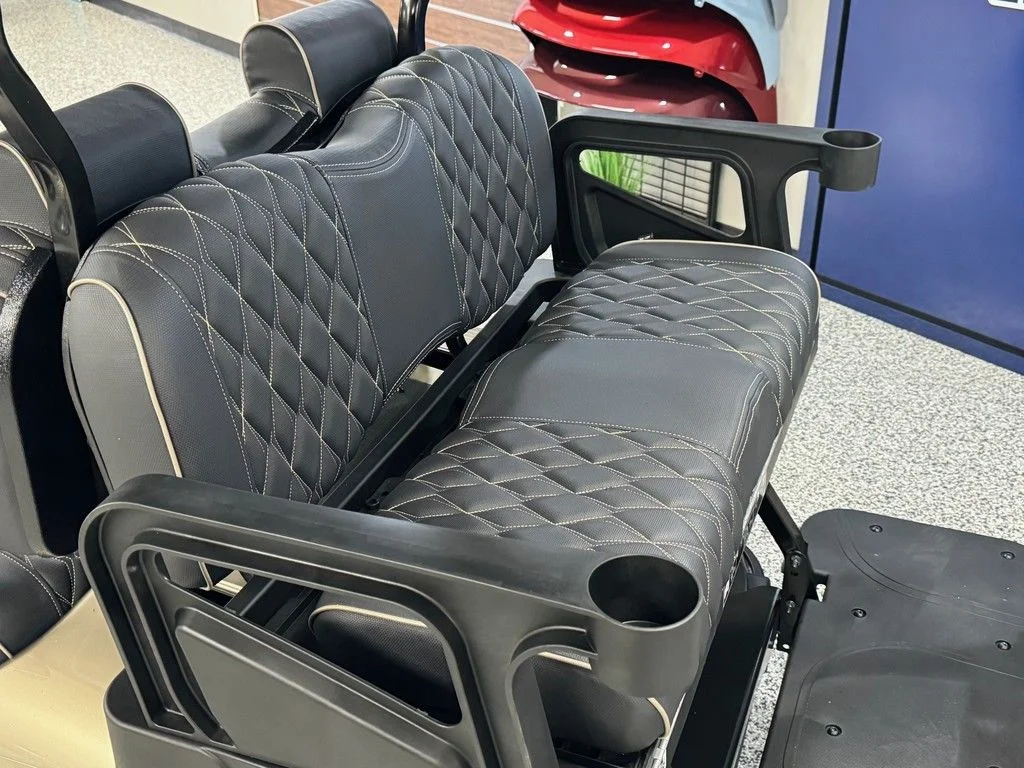 2026 E-Z-GO RXV ELiTE Lithium photo 4