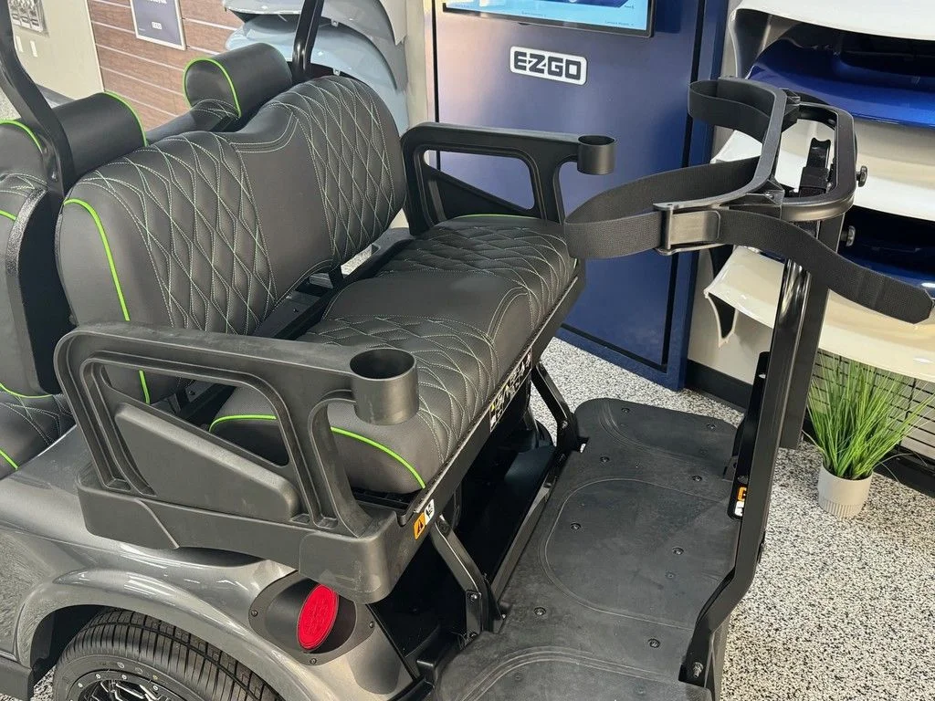 2026 E-Z-GO RXV ELiTE Lithium photo 4