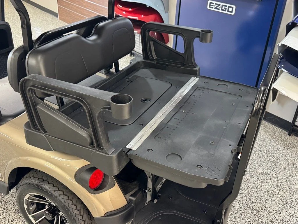 2026 E-Z-GO RXV ELiTE Lithium photo 5