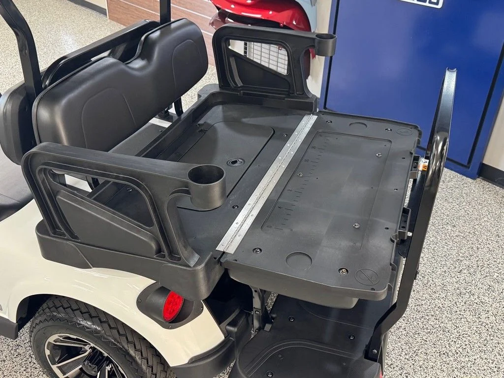 2026 E-Z-GO RXV ELiTE Lithium photo 5