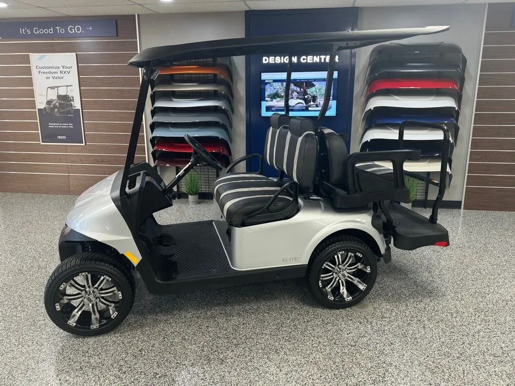 2026 E-Z-GO RXV ELiTE Lithium photo 2