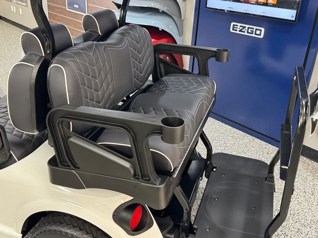 2026 E-Z-GO RXV ELiTE Lithium photo 5