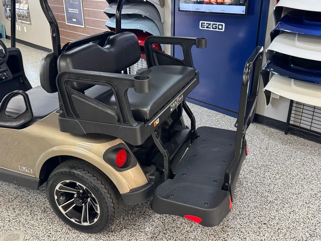 2026 E-Z-GO RXV ELiTE Lithium photo 4