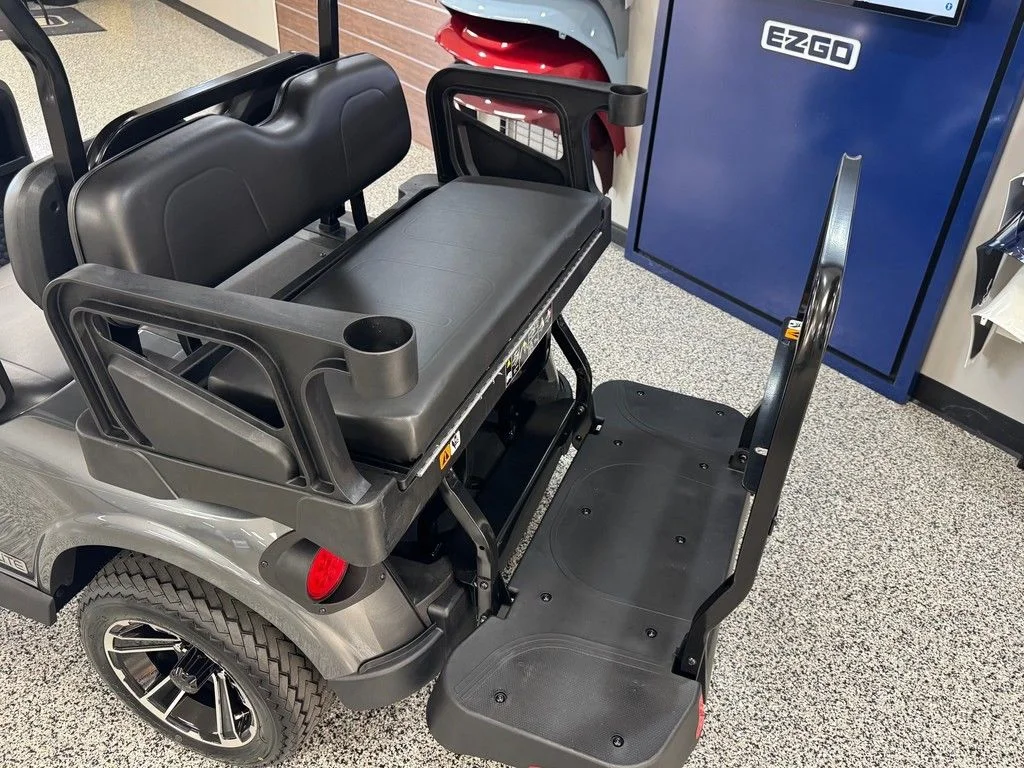2026 E-Z-GO RXV ELiTE Lithium photo 4