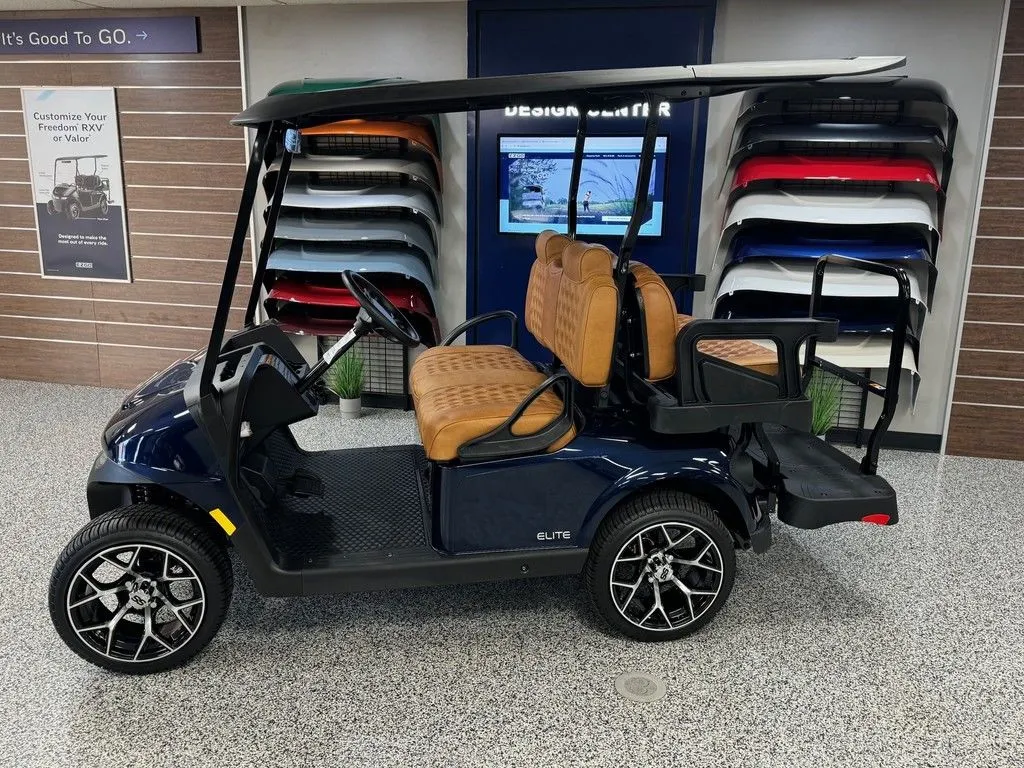 2026 E-Z-GO RXV ELiTE Lithium photo 2