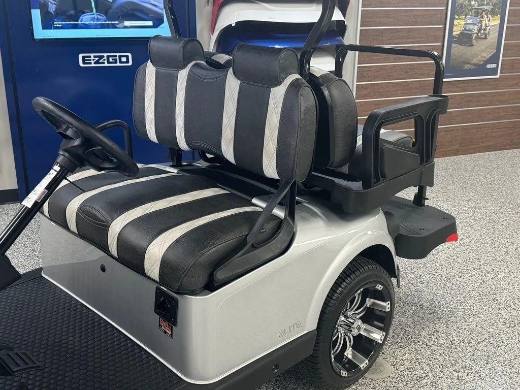 2026 E-Z-GO RXV ELiTE Lithium photo 3