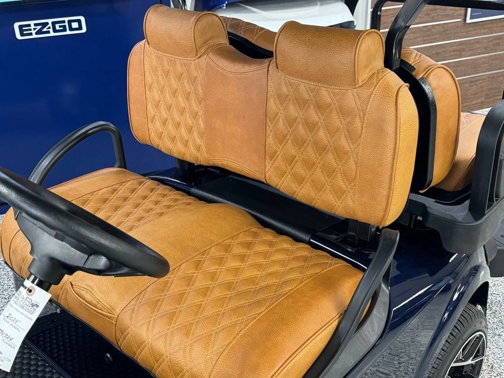 2026 E-Z-GO RXV ELiTE Lithium photo 3
