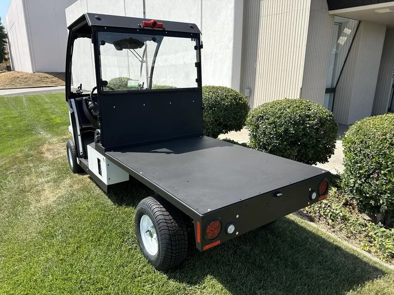 2024 Columbia Utilitruck 200 Base photo 6