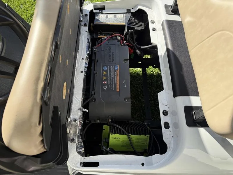 2021 E-Z-GO Freedom ELiTE Lithium photo 7