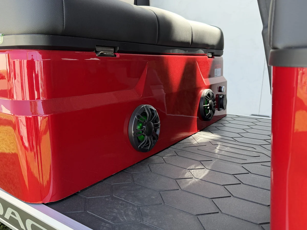 2026 DACH Apollo Red photo 9