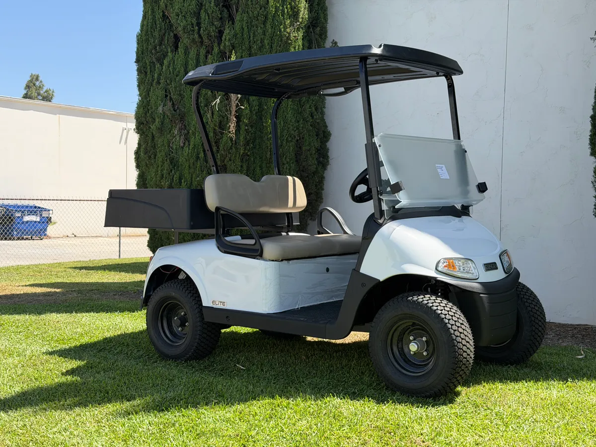 2021 E-Z-GO Freedom ELiTE Lithium photo 2
