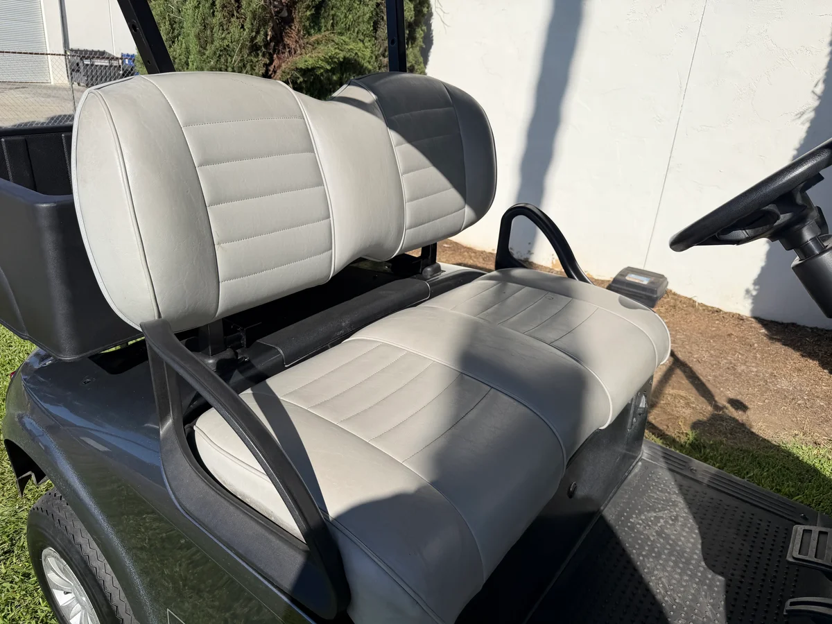 2023 E-Z-GO RXV ELiTE Lithium photo 8