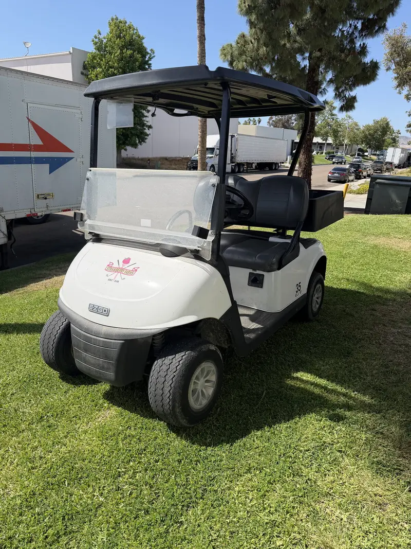 2022 E-Z-GO RXV ELiTE Lithium photo 9
