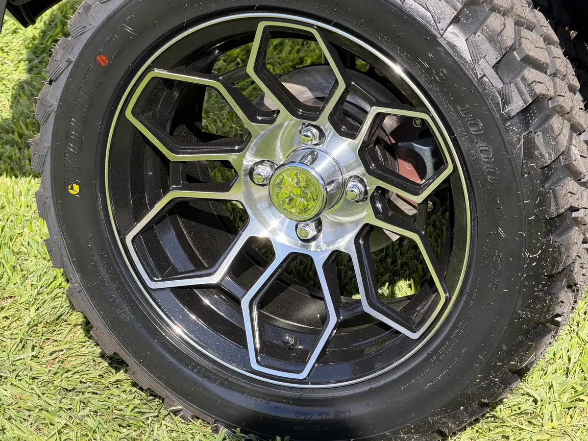 2027 Evolution D5 Maverick 4+2 photo 9