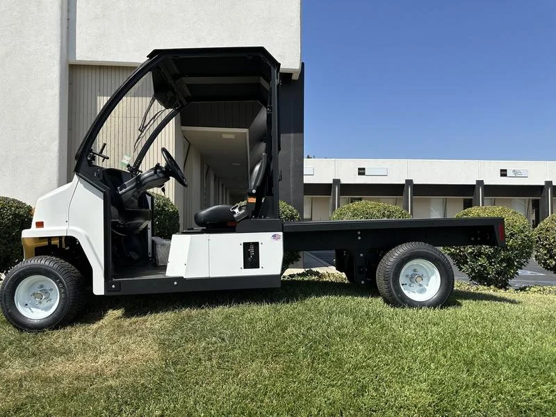 2024 Columbia Utilitruck 200 Base photo 7