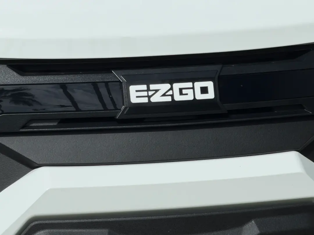 2027 E-Z-GO Liberty ELiTE Lithium photo 6