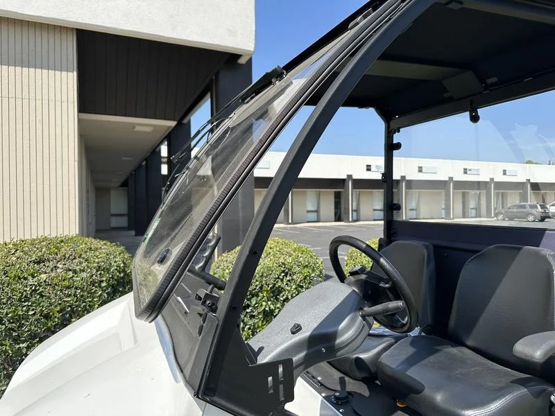 2024 Columbia Utilitruck 200 Base photo 8