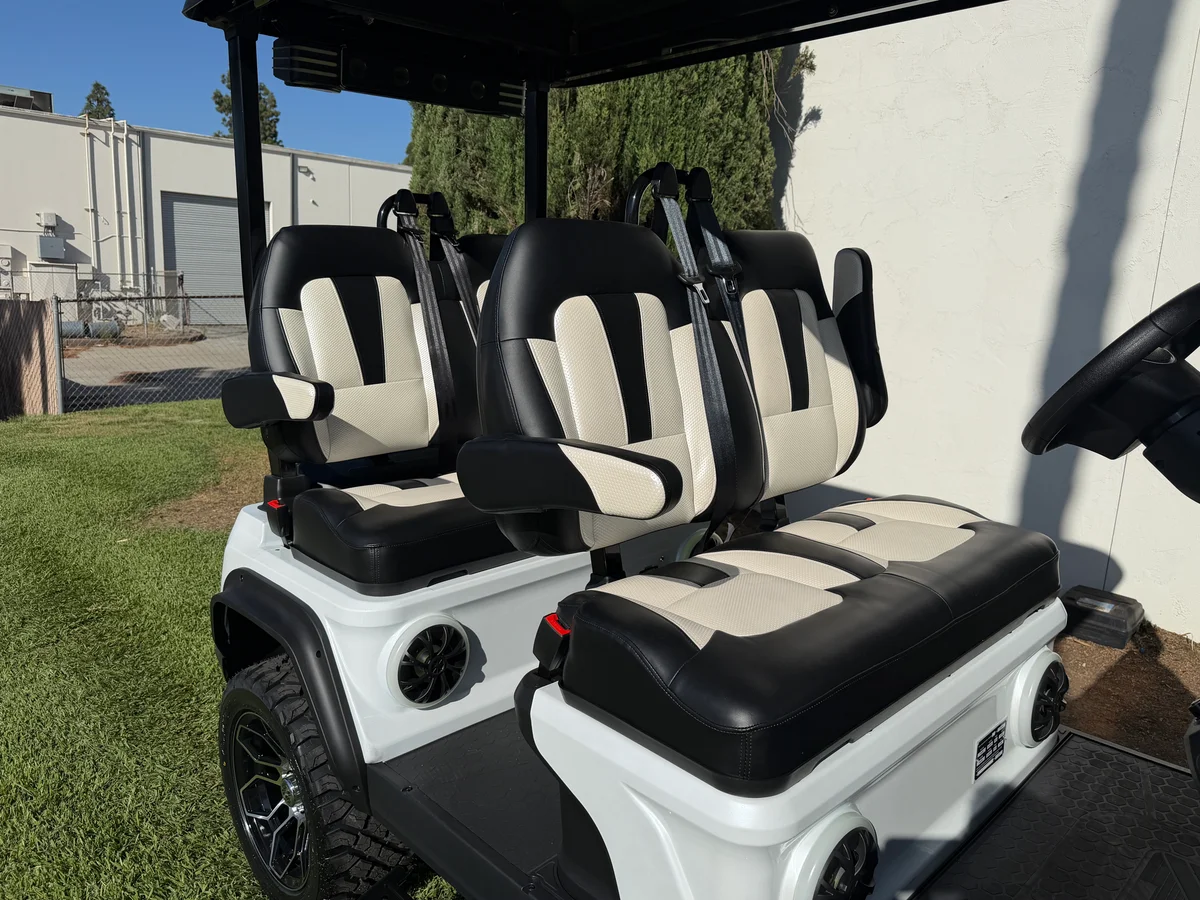 2027 Evolution D5 Maverick 4+2 photo 12