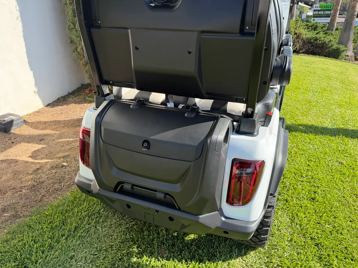 2027 Evolution D5 Maverick 4+2 photo 17