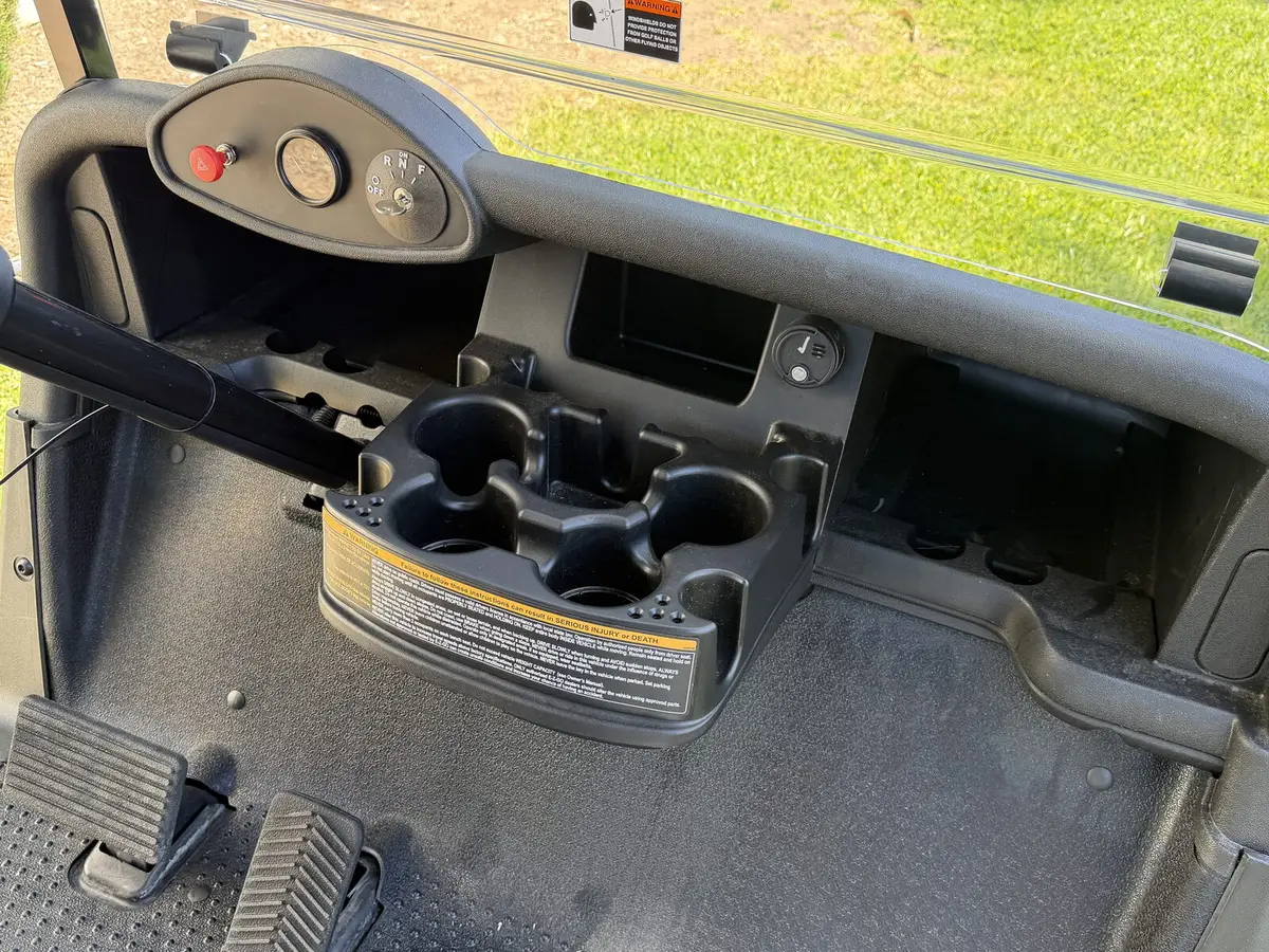 2021 E-Z-GO Freedom ELiTE Lithium photo 9