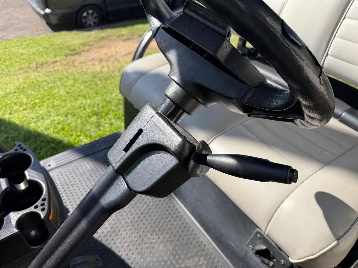 2023 E-Z-GO RXV ELiTE Lithium photo 13
