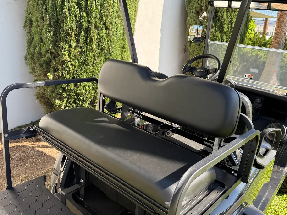 2021 E-Z-GO Freedom ELiTE Lithium photo 11