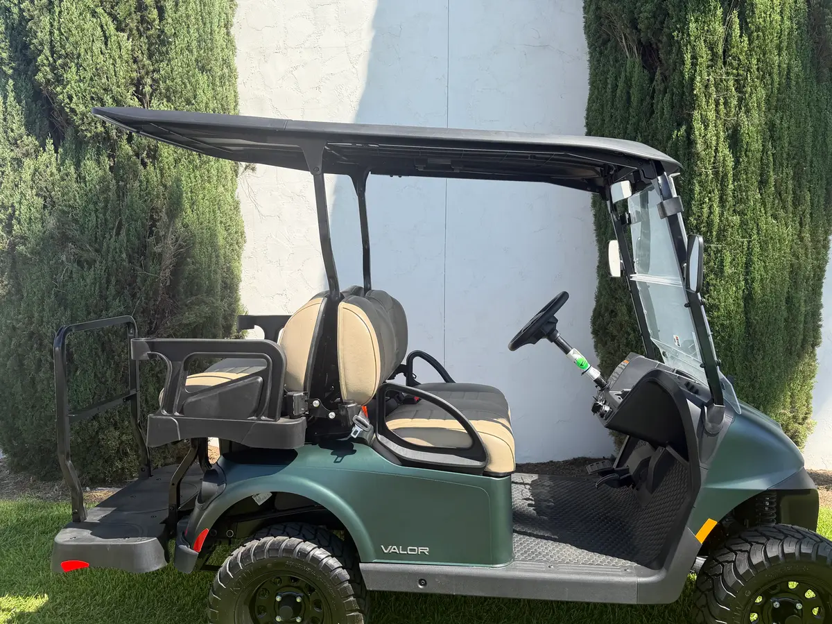 2026 E-Z-GO RXV 4 Valor S 48V Matte Green photo 12