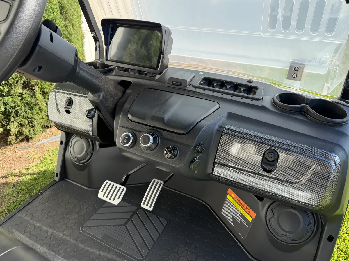 2027 Evolution D5 Maverick 4+2 photo 15