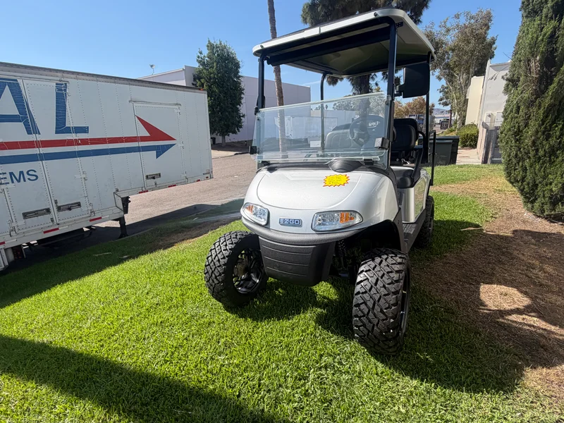 2021 E-Z-GO Freedom ELiTE Lithium photo 11