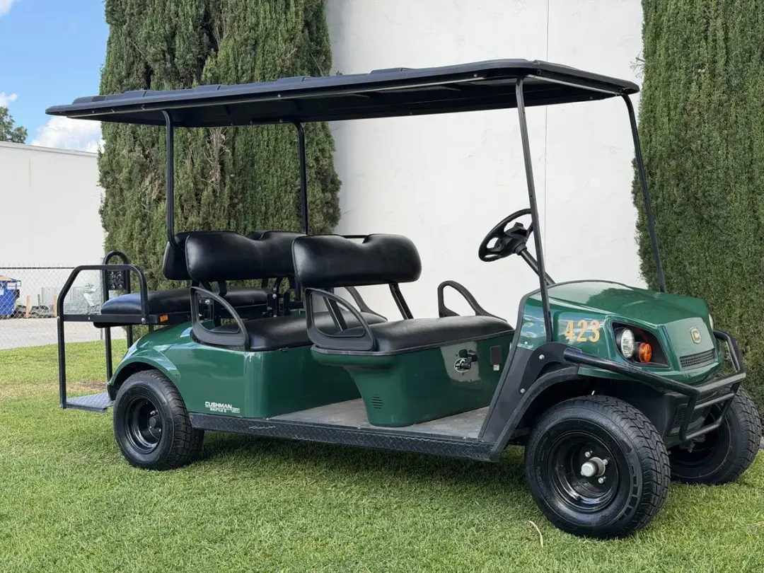 2019 Cushman Shuttle 6 Gas photo 1