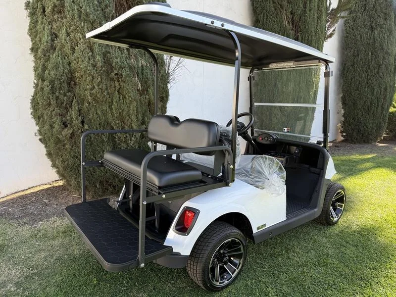 2021 E-Z-GO Freedom ELiTE Lithium photo 6