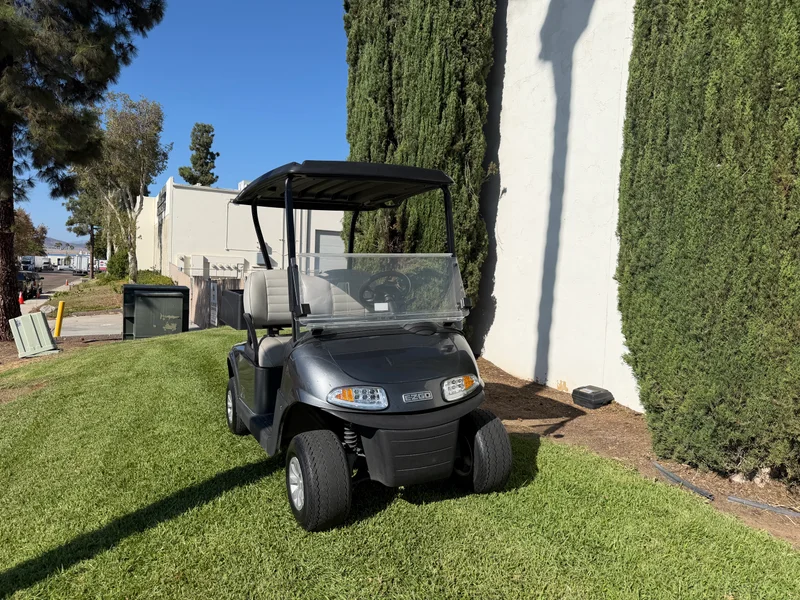 2023 E-Z-GO RXV ELiTE Lithium photo 6