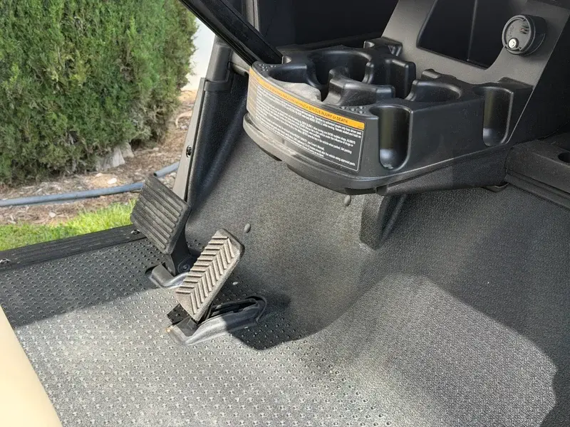 2020 E-Z-GO Freedom ELiTE Lithium photo 10