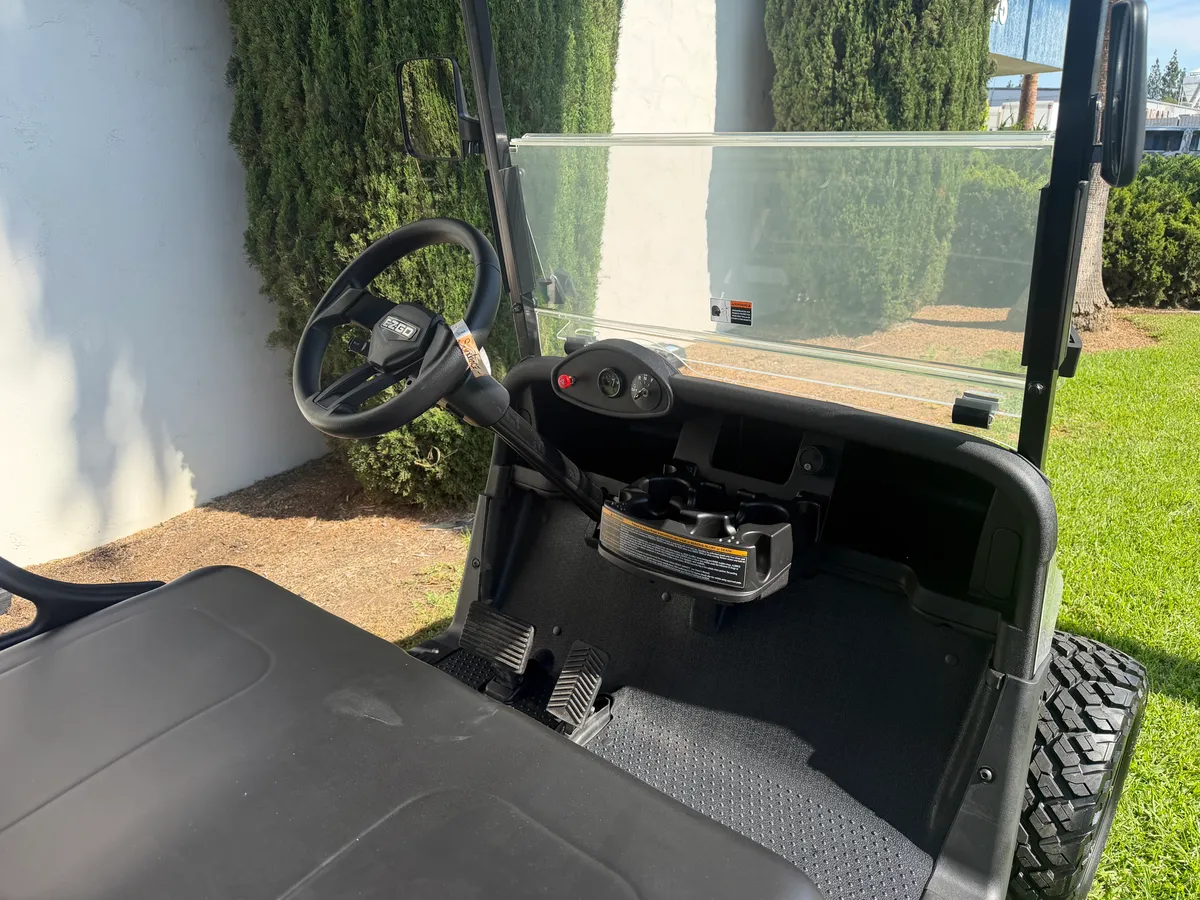2021 E-Z-GO Freedom ELiTE Lithium photo 7