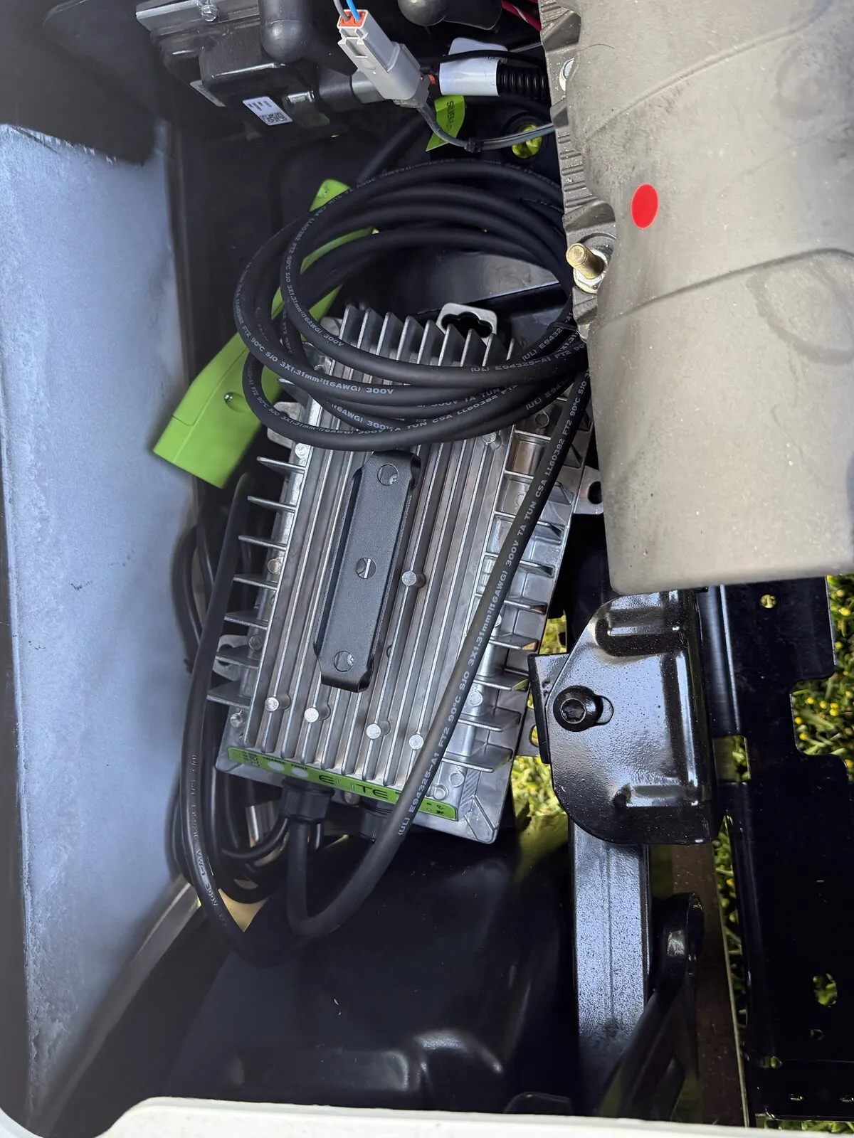 2021 E-Z-GO Freedom ELiTE Lithium photo 11
