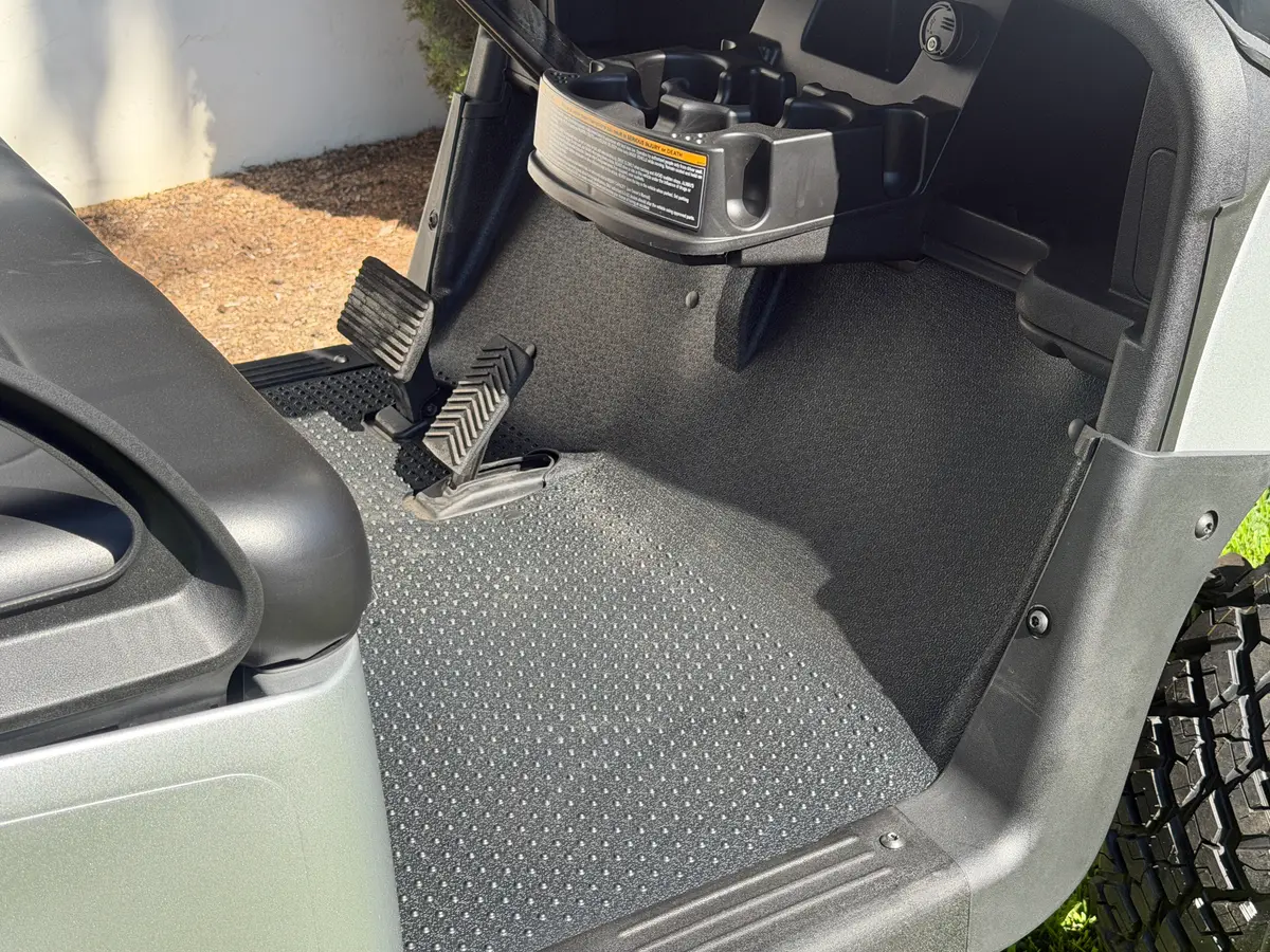 2021 E-Z-GO Freedom ELiTE Lithium photo 9