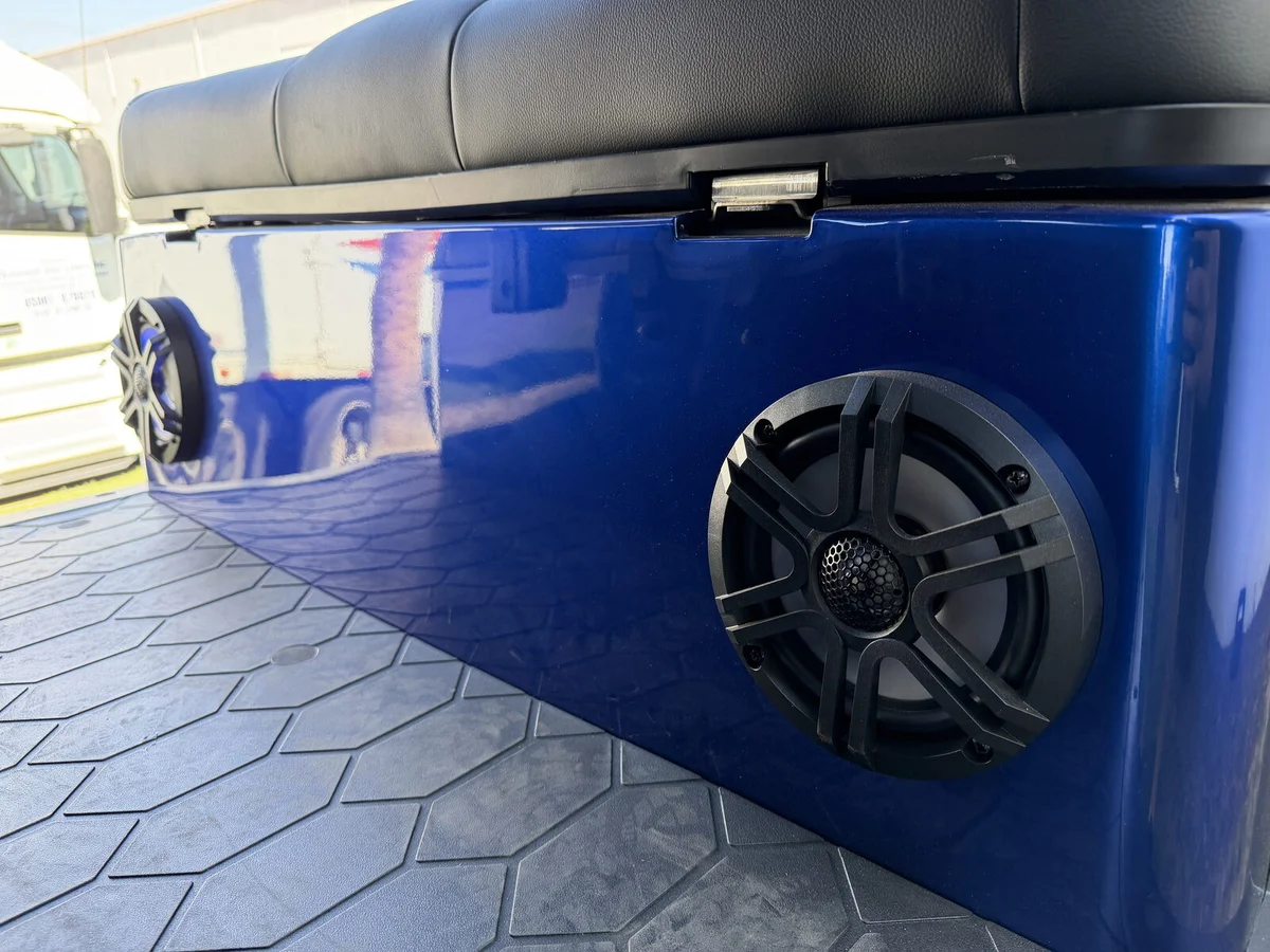 2026 DACH Apollo Blue photo 14
