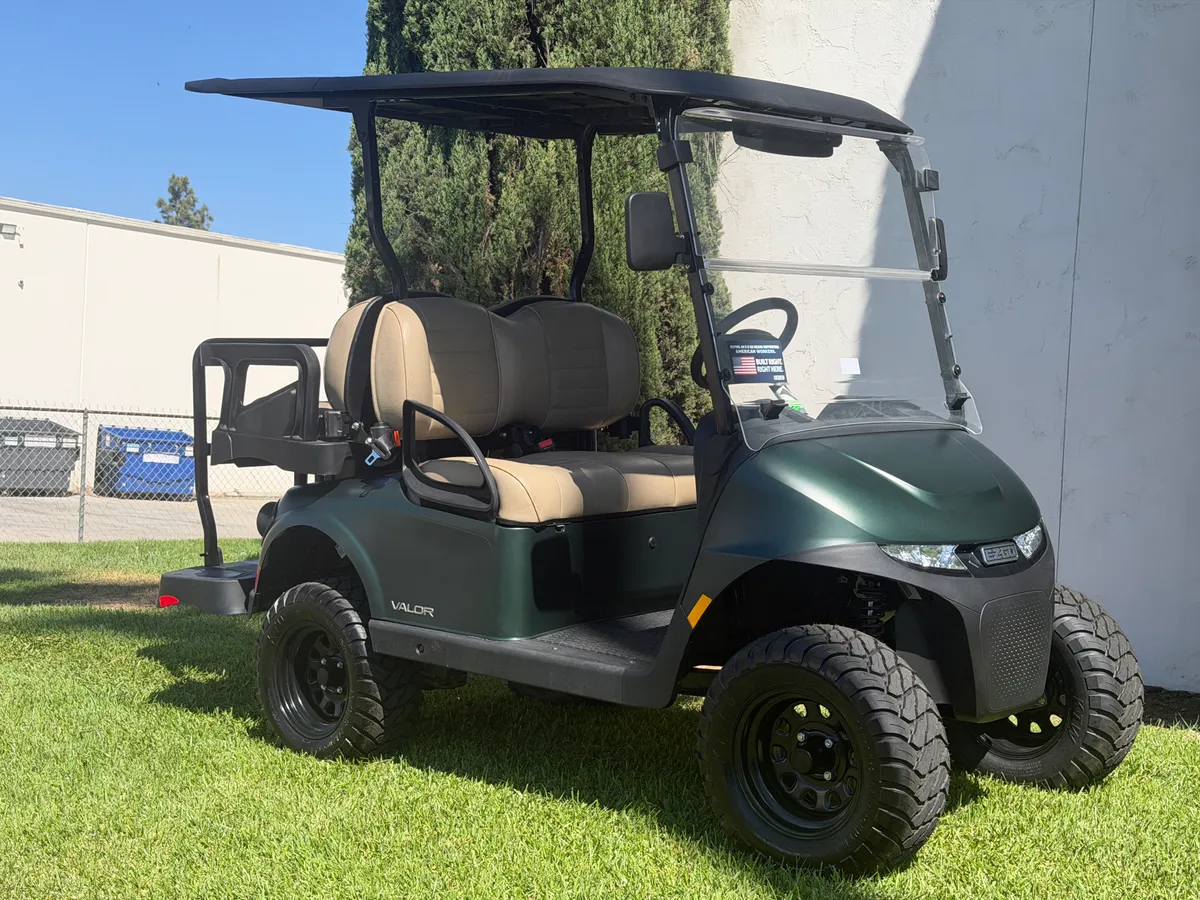2026 E-Z-GO RXV 4 Valor S 48V Matte Green photo 5